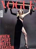 VOGUE ITALIA（ヴォーグ　イタリア） 8月号 表紙
