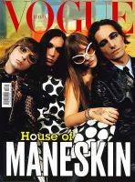 VOGUE ITALIA（ヴォーグ　イタリア） 12月号 表紙