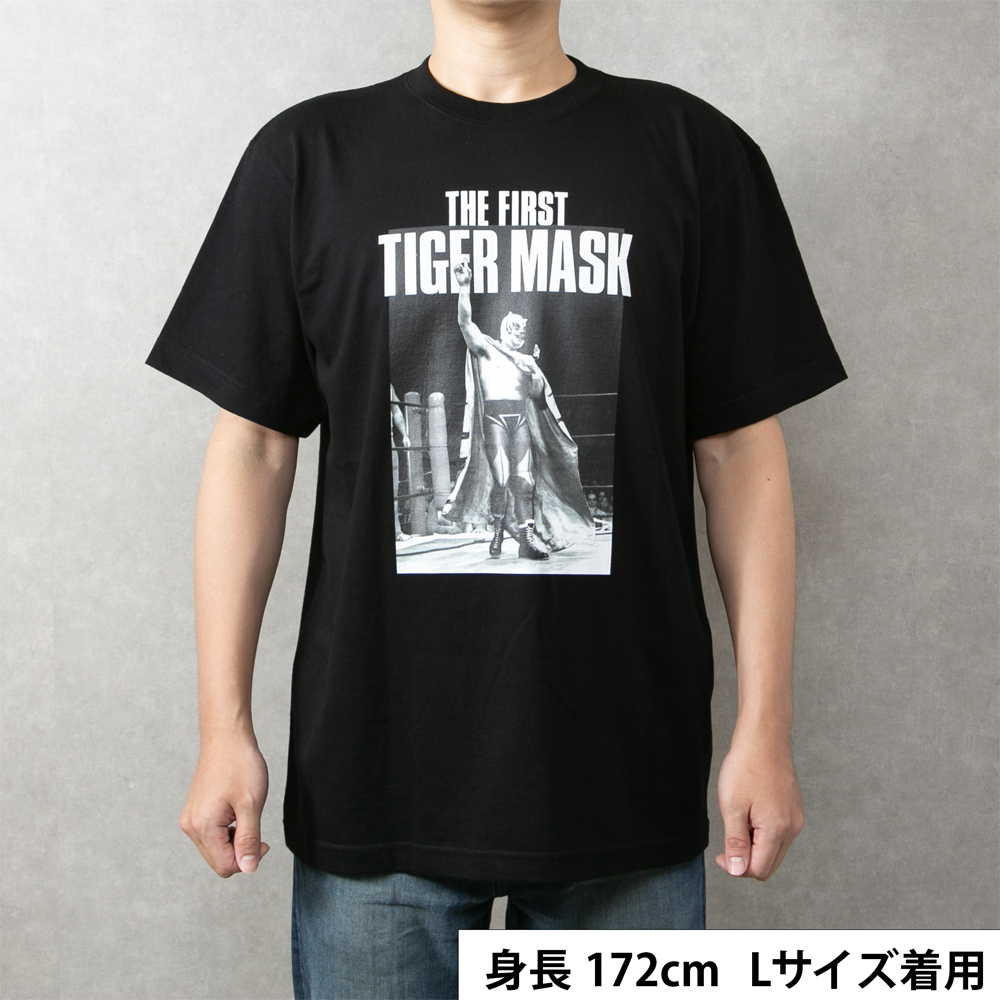 TシャツB 黒 着用イメージ（正面）